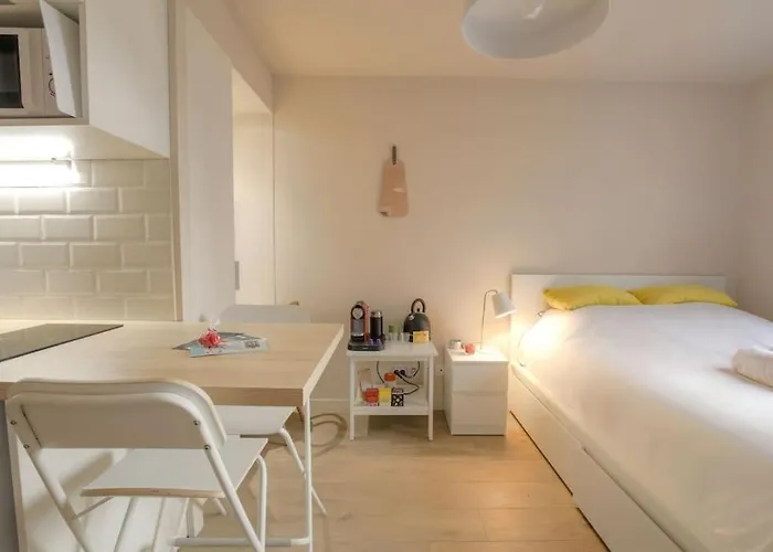 Harmonieux Pour 2 Personnes - 3 *